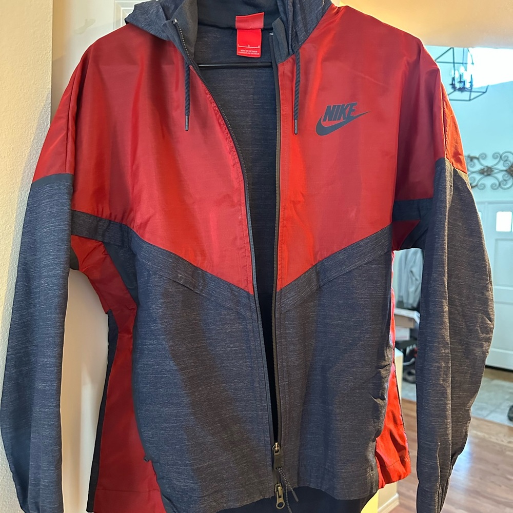 Nike red and blue jacket - Picture 7 of 8